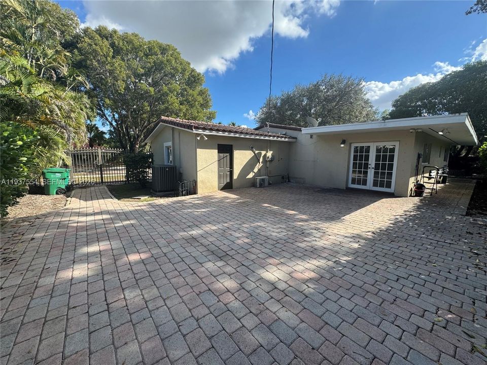 En Renta: $3,700 (3 camas, 2 baños, 1596 Pies cuadrados)