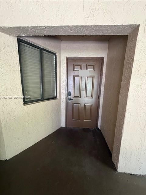 For Rent: $2,300 (2 beds, 2 baths, 1040 Square Feet)