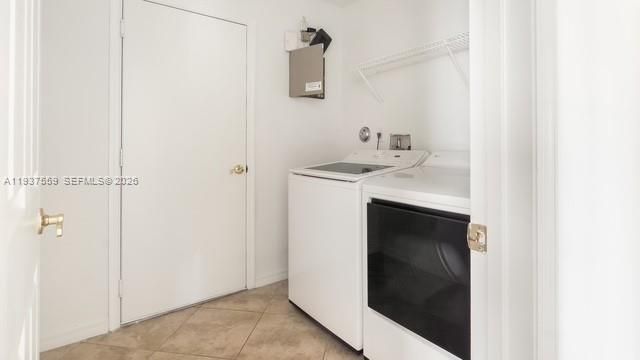 En Venta: $820,500 (6 camas, 4 baños, 3416 Pies cuadrados)