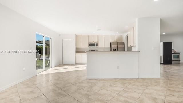 En Venta: $820,500 (6 camas, 4 baños, 3416 Pies cuadrados)