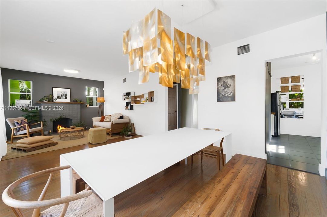 На продажу: $1,495,000 (2 спален, 1 ванн, 1023 Квадратных фут)