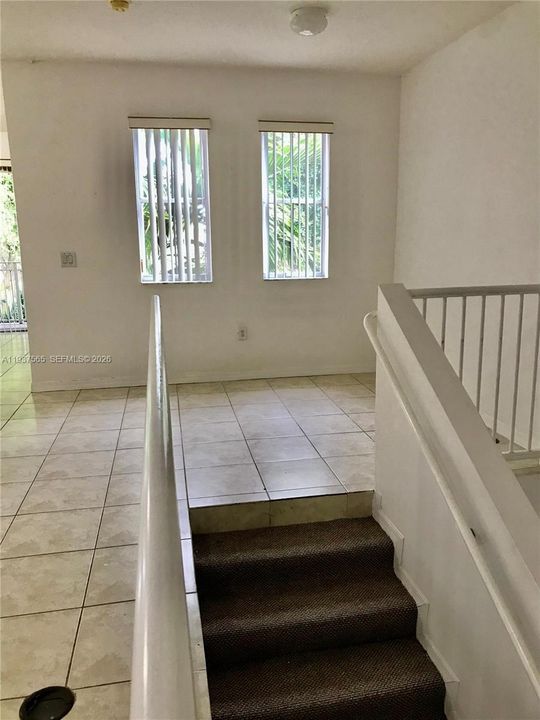 En Renta: $2,625 (3 camas, 2 baños, 1464 Pies cuadrados)