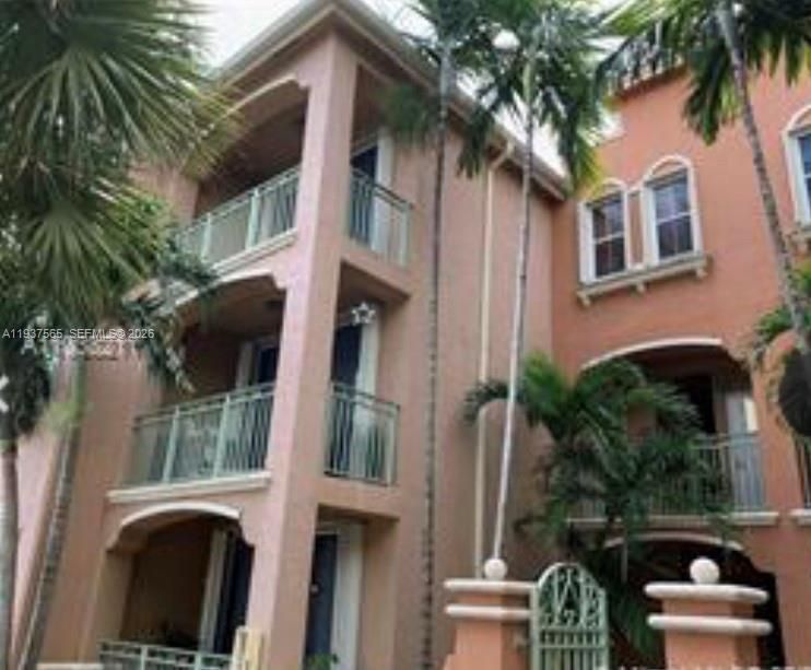 En Renta: $2,625 (3 camas, 2 baños, 1464 Pies cuadrados)