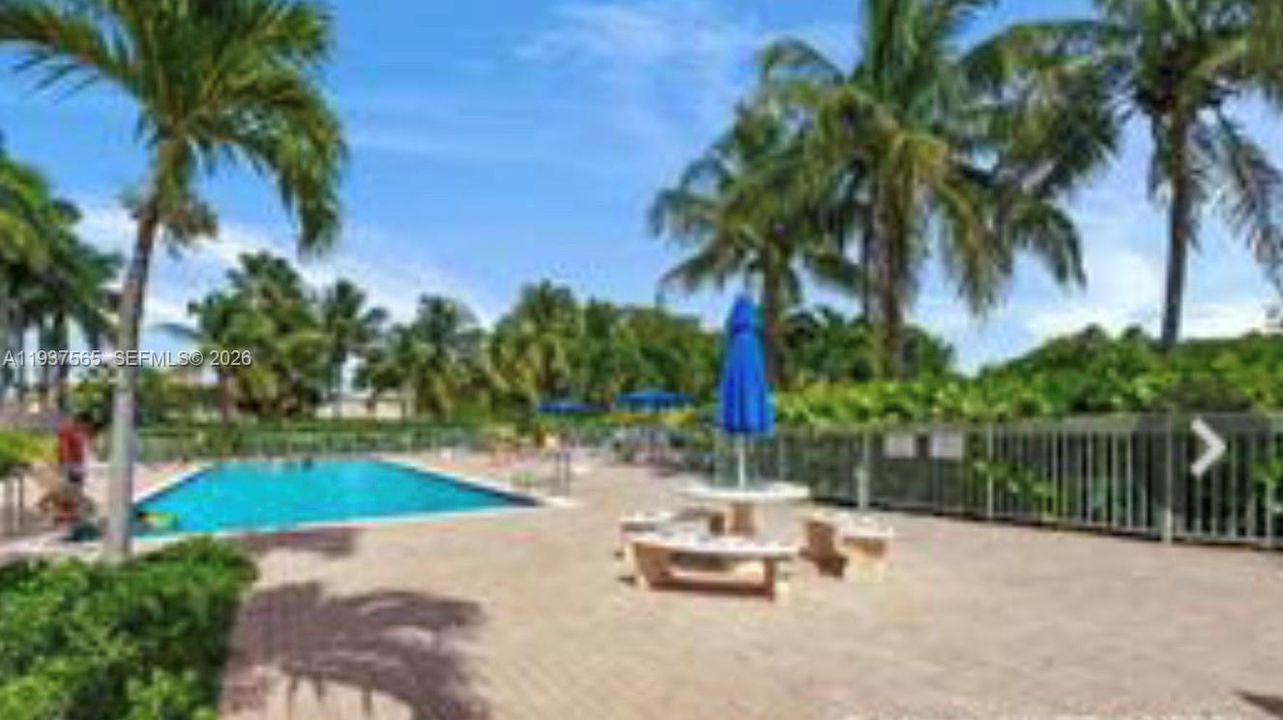 En Renta: $2,625 (3 camas, 2 baños, 1464 Pies cuadrados)