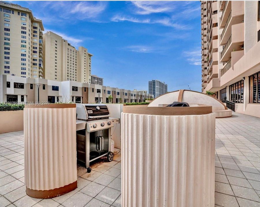 В аренду: $3,299 (2 спален, 3 ванн, 1950 Квадратных фут)