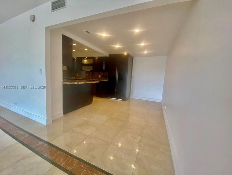 В аренду: $3,299 (2 спален, 3 ванн, 1950 Квадратных фут)