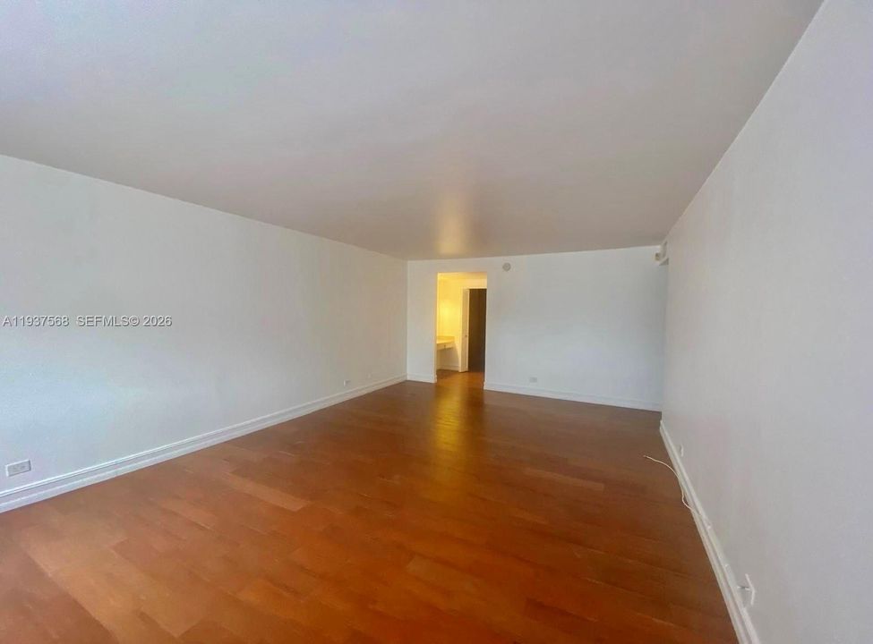 В аренду: $3,299 (2 спален, 3 ванн, 1950 Квадратных фут)