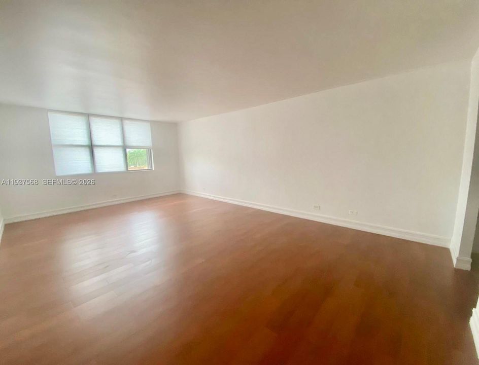 В аренду: $3,299 (2 спален, 3 ванн, 1950 Квадратных фут)