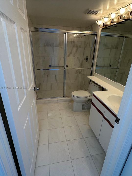 For Rent: $3,200 (2 beds, 2 baths, 1091 Square Feet)