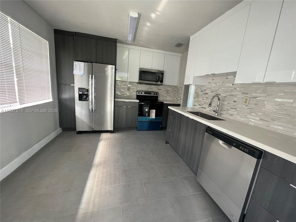 待售: $548,900 (3 贝兹, 2 浴室, 1144 平方英尺)