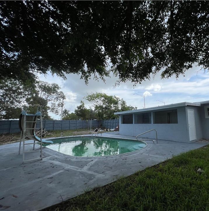 待售: $548,900 (3 贝兹, 2 浴室, 1144 平方英尺)