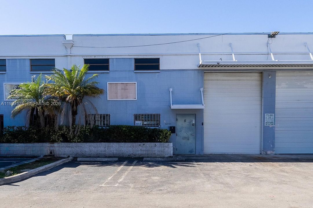 For Rent: $2,800 (0 beds, 0 baths, 0 Square Feet)