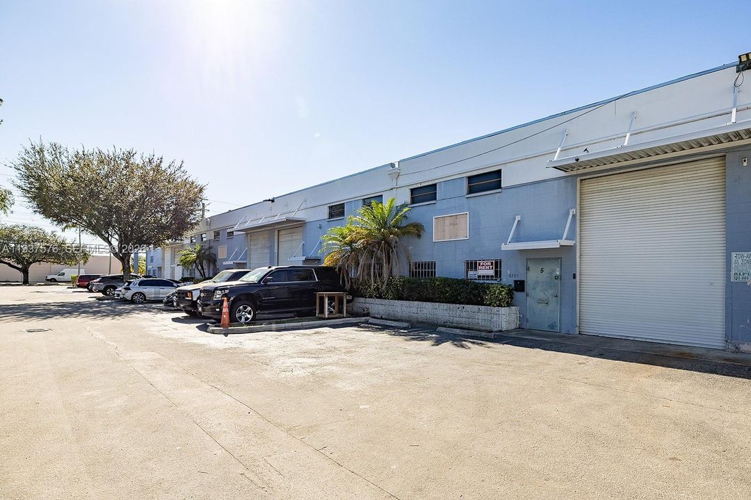 For Rent: $2,800 (0 beds, 0 baths, 0 Square Feet)