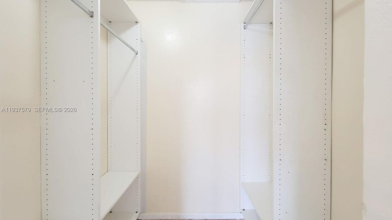 出租: $2,990 (3 贝兹, 2 浴室, 1317 平方英尺)