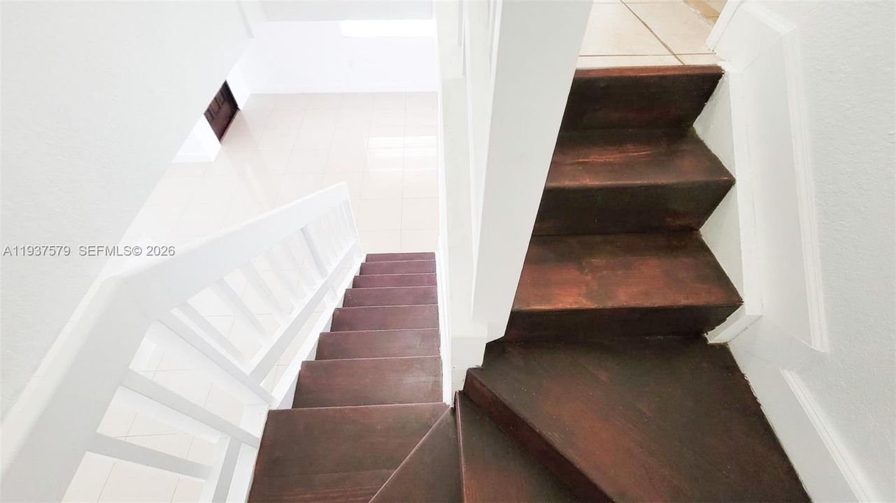 出租: $2,990 (3 贝兹, 2 浴室, 1317 平方英尺)