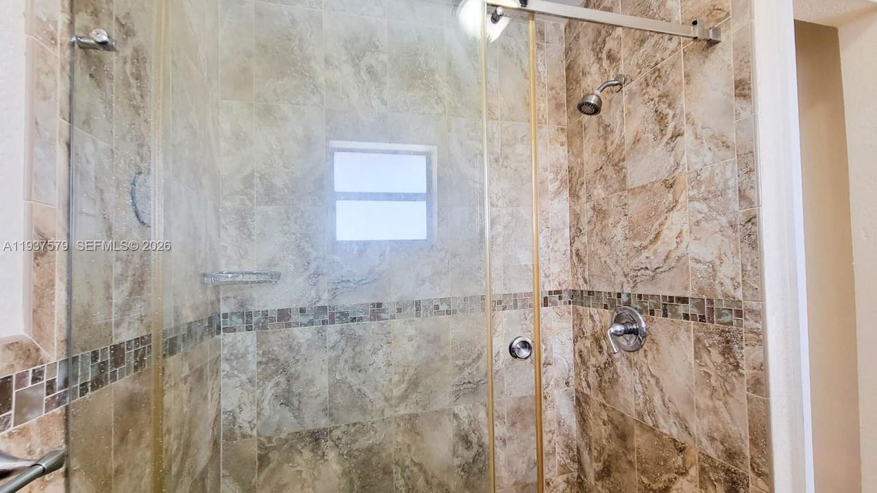 出租: $2,990 (3 贝兹, 2 浴室, 1317 平方英尺)