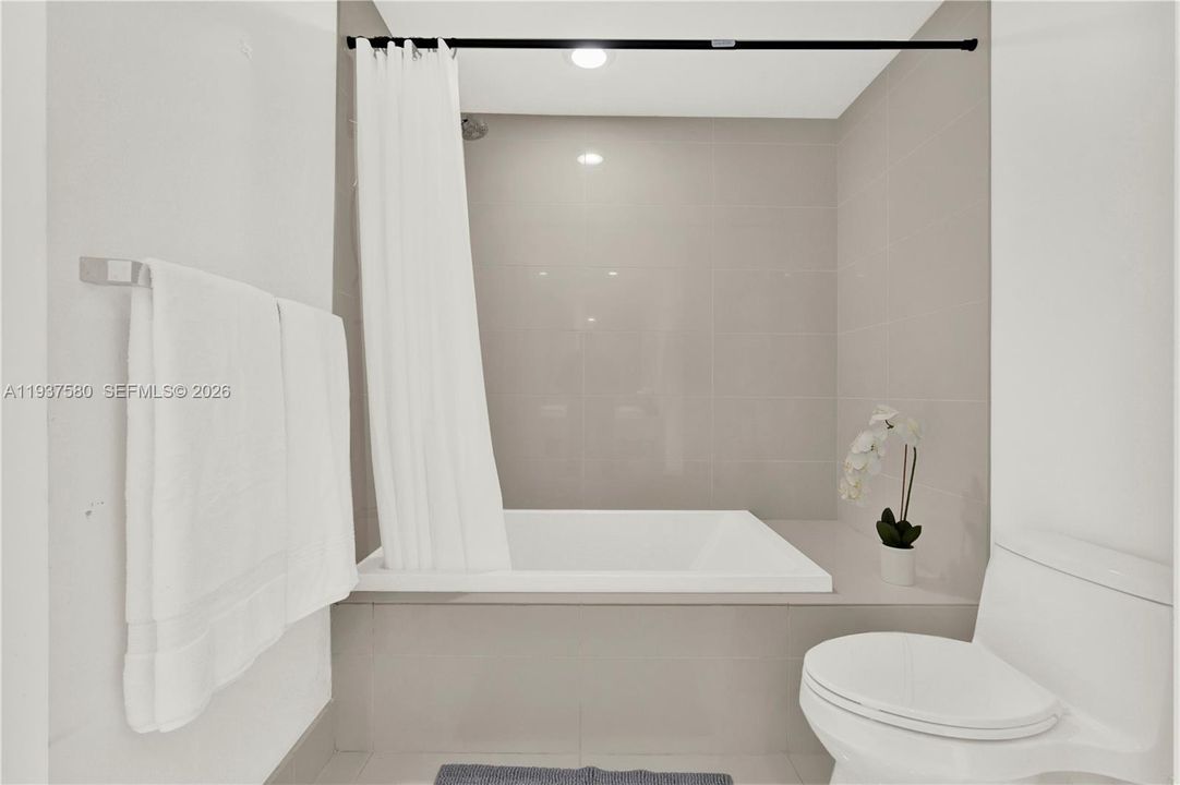 En Venta: $500,000 (1 camas, 1 baños, 738 Pies cuadrados)