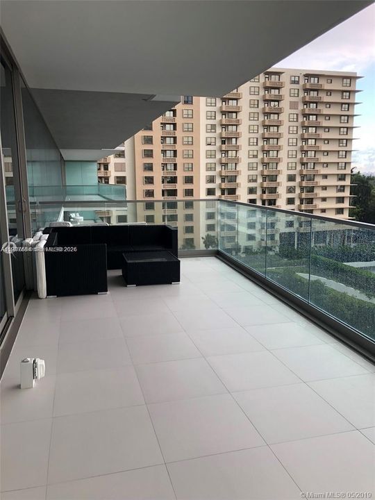 For Rent: $17,500 (2 beds, 2 baths, 1704 Square Feet)