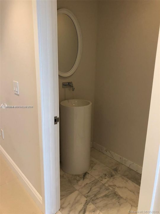 For Rent: $17,500 (2 beds, 2 baths, 1704 Square Feet)