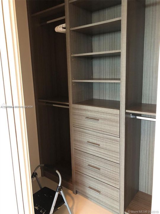 For Rent: $17,500 (2 beds, 2 baths, 1704 Square Feet)