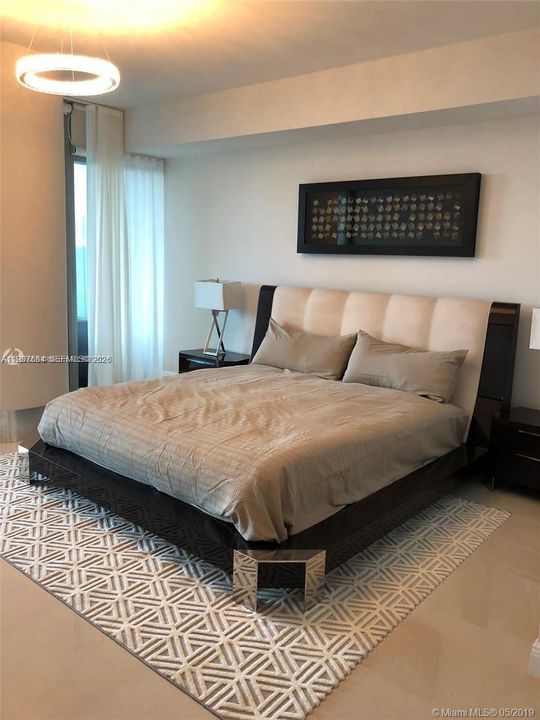 For Rent: $17,500 (2 beds, 2 baths, 1704 Square Feet)