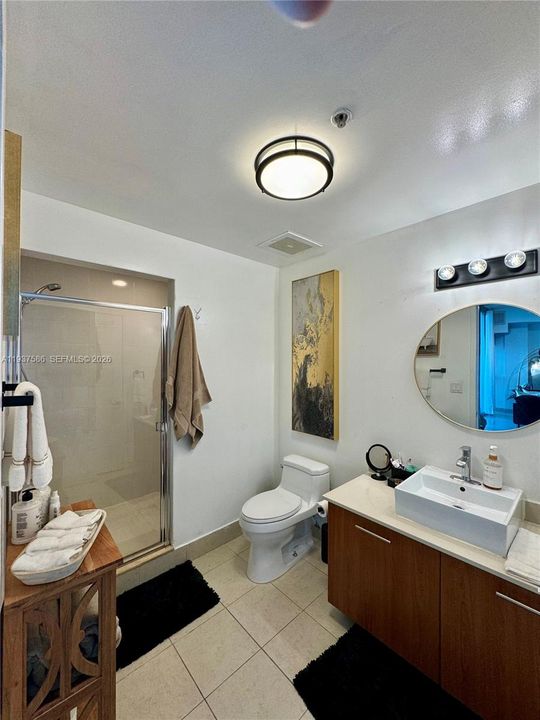 出租: $2,500 (0 贝兹, 1 浴室, 655 平方英尺)