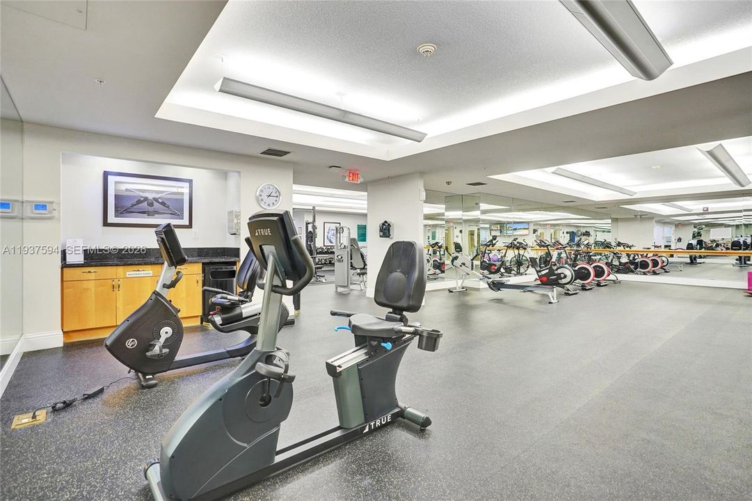 En Venta: $459,000 (2 camas, 2 baños, 1130 Pies cuadrados)