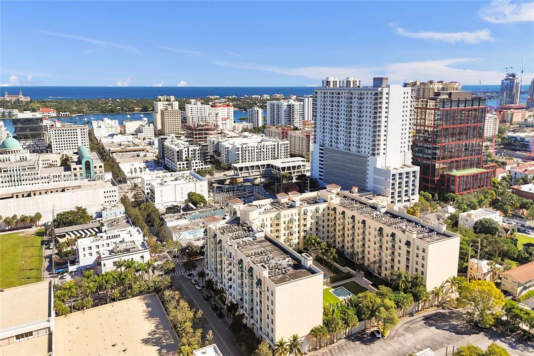 En Venta: $459,000 (2 camas, 2 baños, 1130 Pies cuadrados)