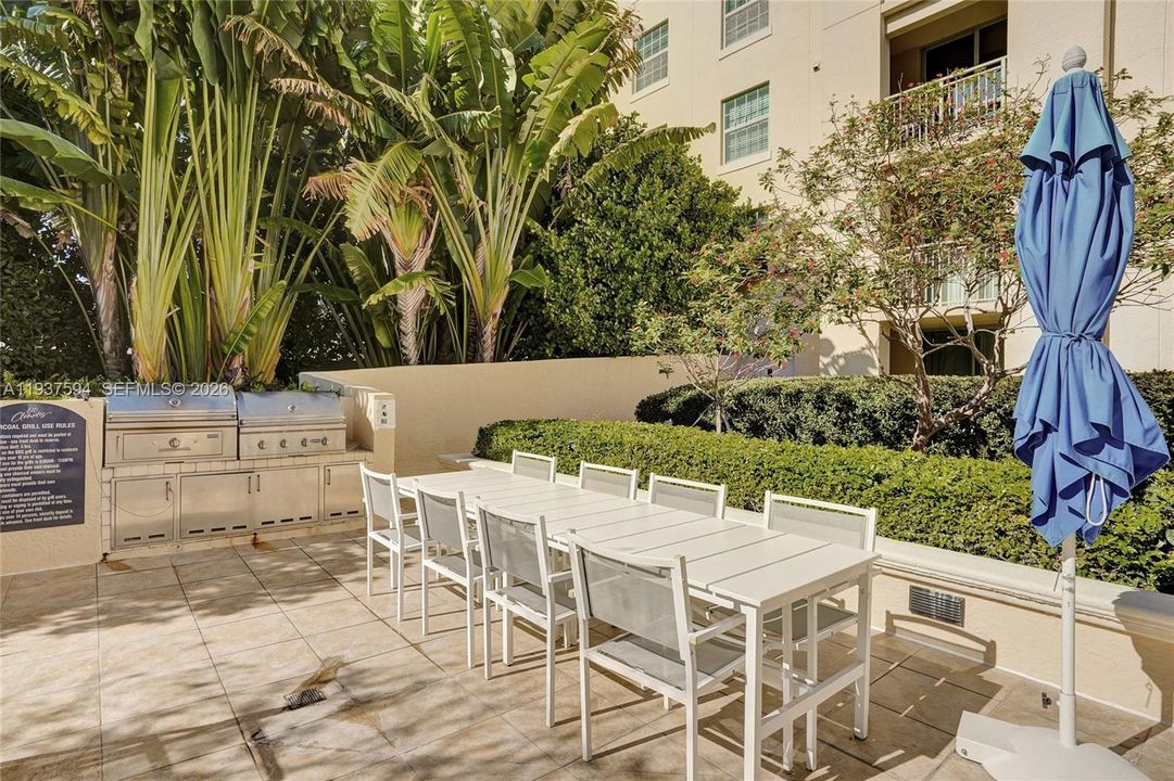 En Venta: $459,000 (2 camas, 2 baños, 1130 Pies cuadrados)