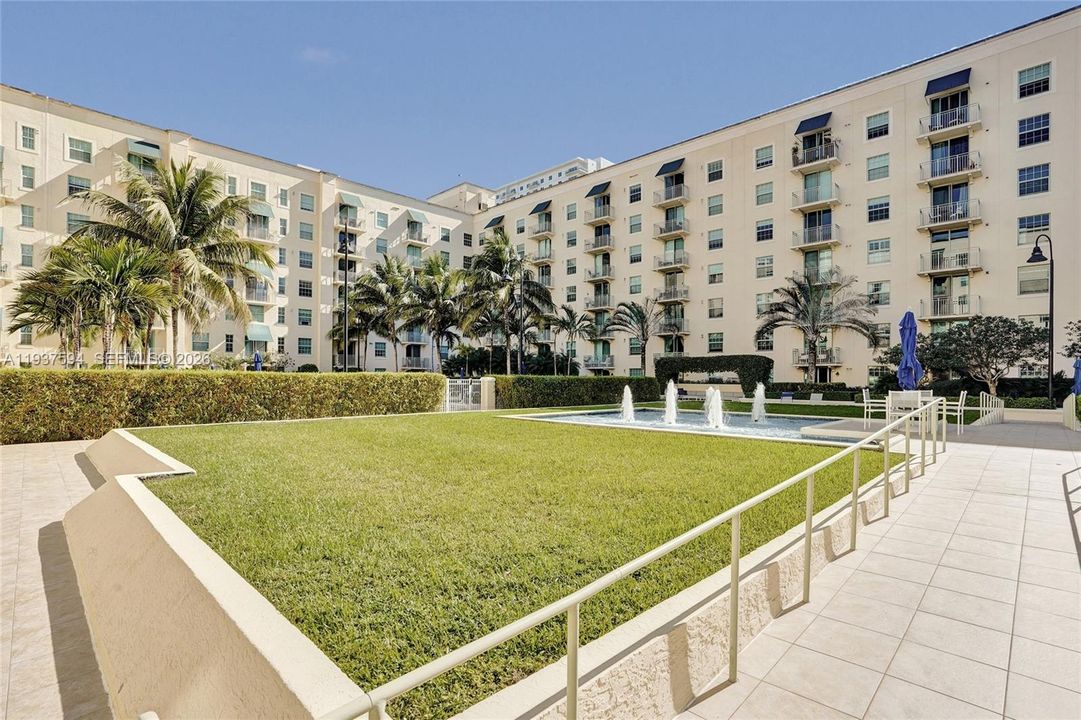 En Venta: $459,000 (2 camas, 2 baños, 1130 Pies cuadrados)