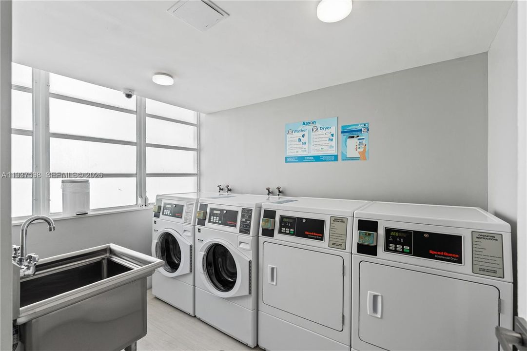 出租: $2,500 (1 贝兹, 1 浴室, 787 平方英尺)