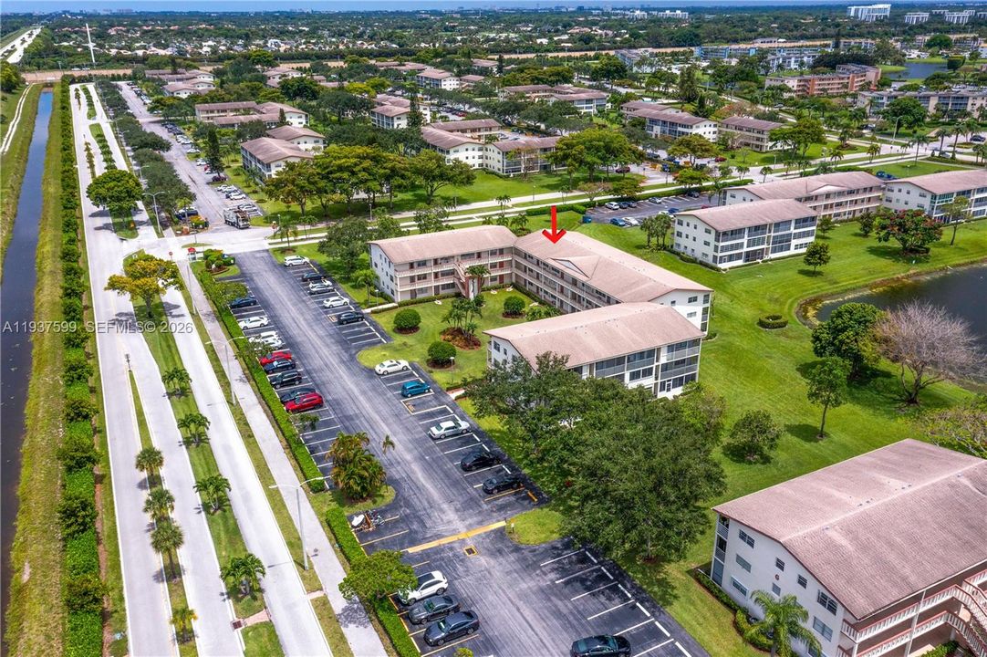 В аренду: $1,300 (1 спален, 1 ванн, 720 Квадратных фут)