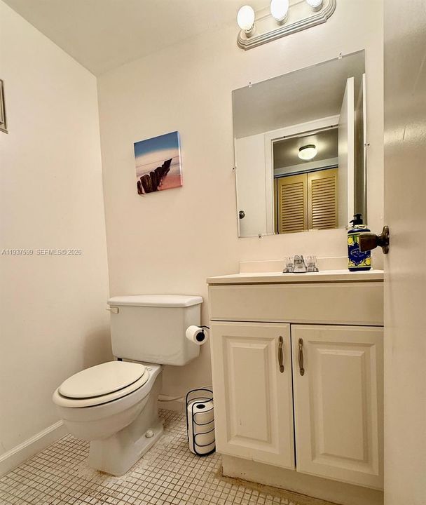 В аренду: $1,300 (1 спален, 1 ванн, 720 Квадратных фут)