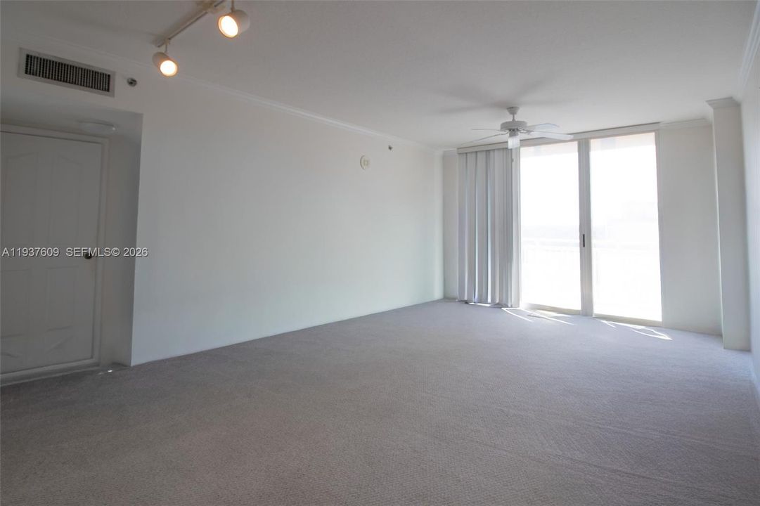 En Renta: $2,350 (1 camas, 1 baños, 694 Pies cuadrados)