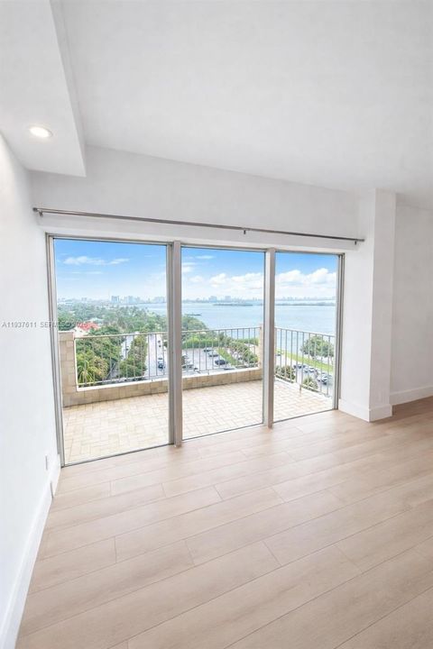 出租: $2,990 (2 贝兹, 2 浴室, 1104 平方英尺)