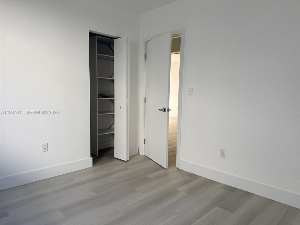 出租: $4,100 (3 贝兹, 2 浴室, 1268 平方英尺)