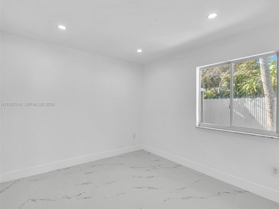 出租: $3,500 (3 贝兹, 2 浴室, 1554 平方英尺)