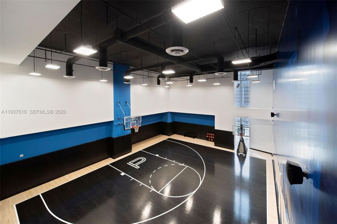 出租: $10,999 (3 贝兹, 4 浴室, 2204 平方英尺)