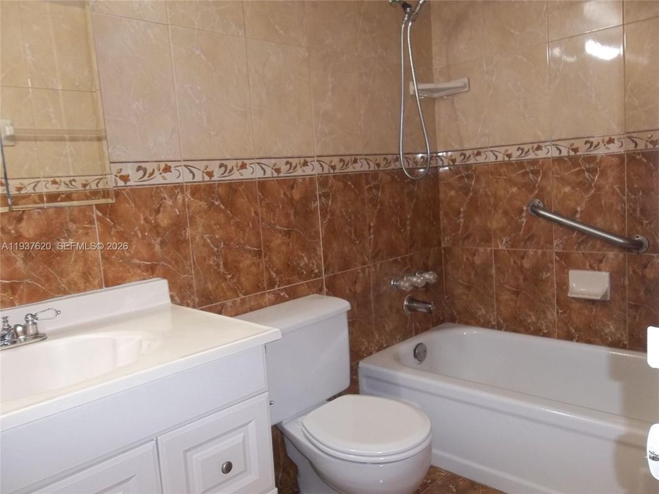 En Venta: $209,000 (1 camas, 1 baños, 820 Pies cuadrados)