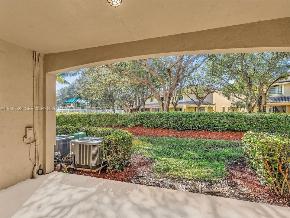 For Rent: $3,150 (2 beds, 2 baths, 1155 Square Feet)