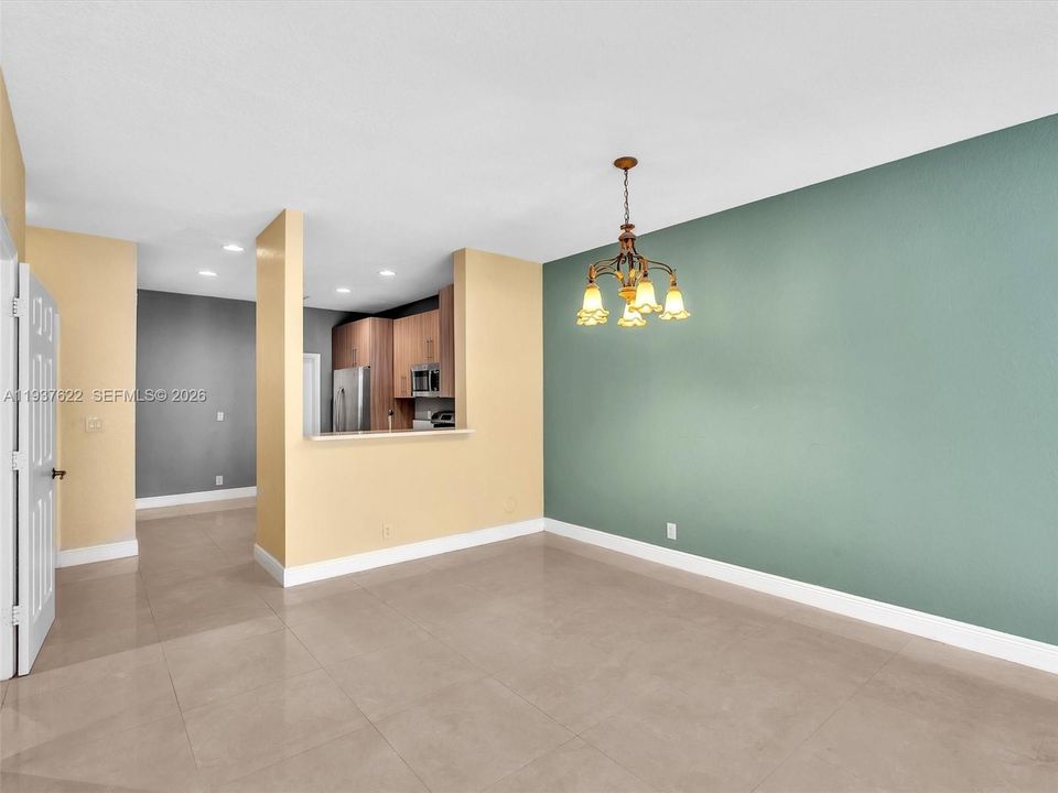 For Rent: $3,150 (2 beds, 2 baths, 1155 Square Feet)