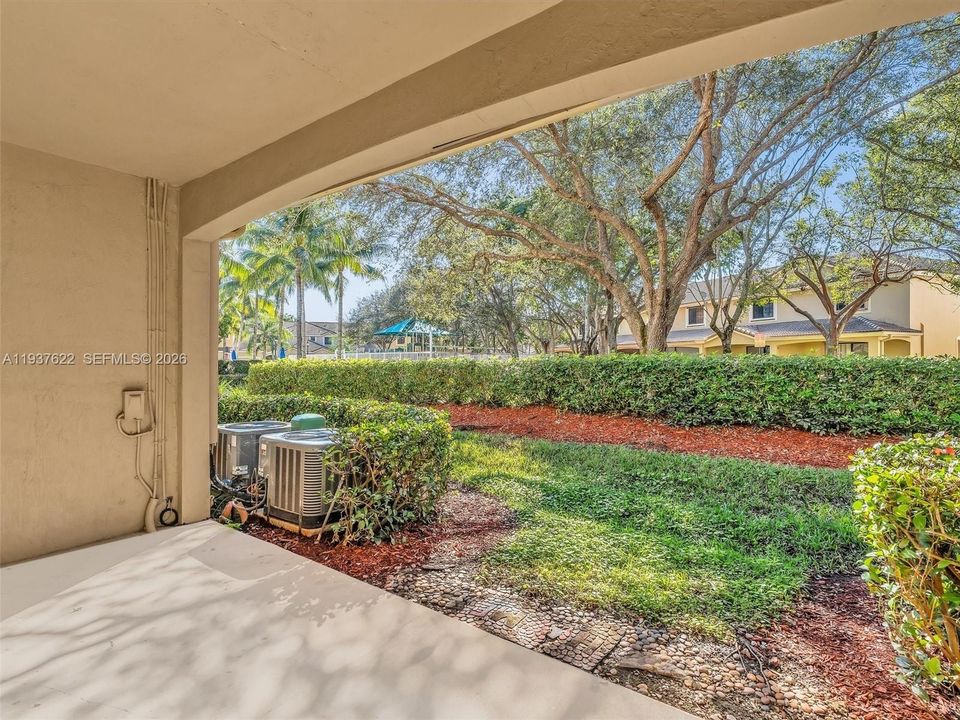 For Rent: $3,150 (2 beds, 2 baths, 1155 Square Feet)