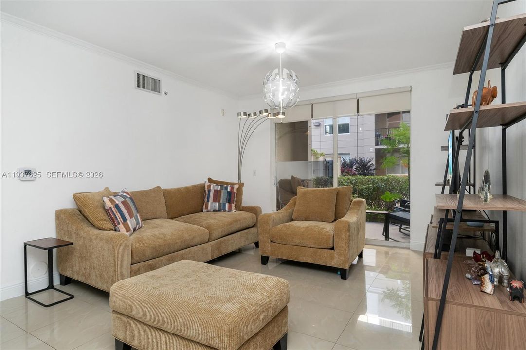 For Sale: $540,000 (3 beds, 2 baths, 1264 Square Feet)