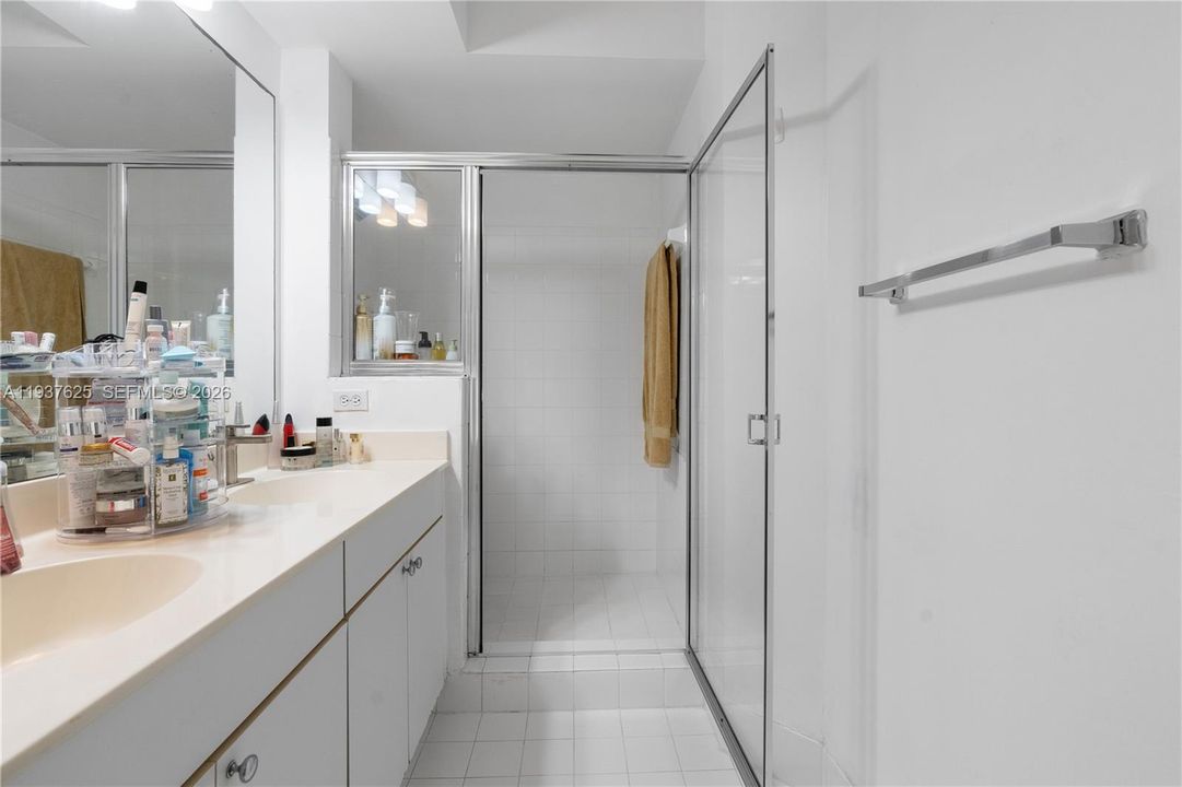 For Sale: $540,000 (3 beds, 2 baths, 1264 Square Feet)