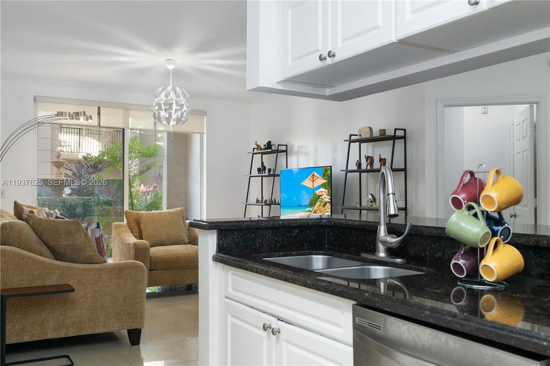 For Sale: $540,000 (3 beds, 2 baths, 1264 Square Feet)