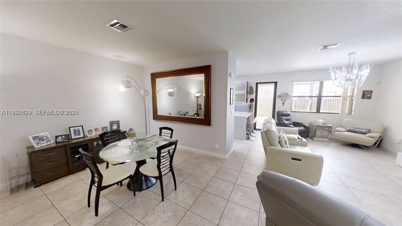 For Sale: $599,999 (3 beds, 2 baths, 1938 Square Feet)