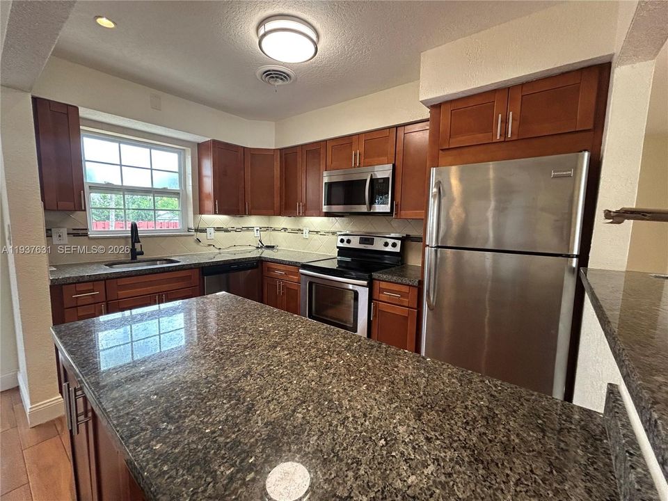 For Rent: $3,300 (3 beds, 2 baths, 1232 Square Feet)