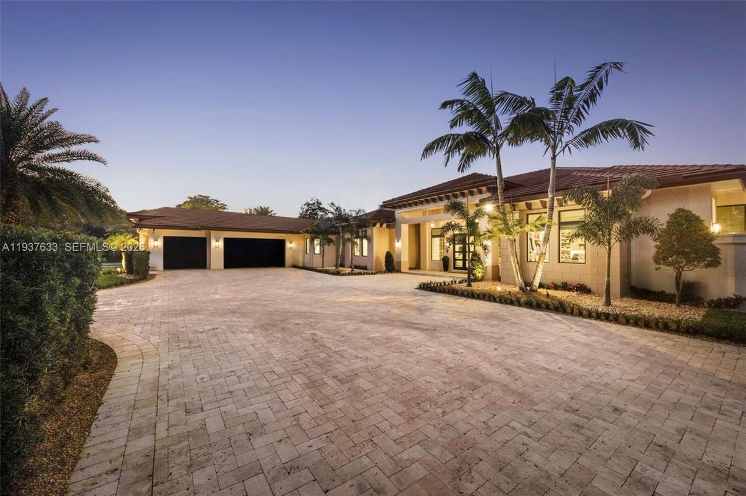 En Venta: $3,500,000 (4 camas, 4 baños, 4484 Pies cuadrados)