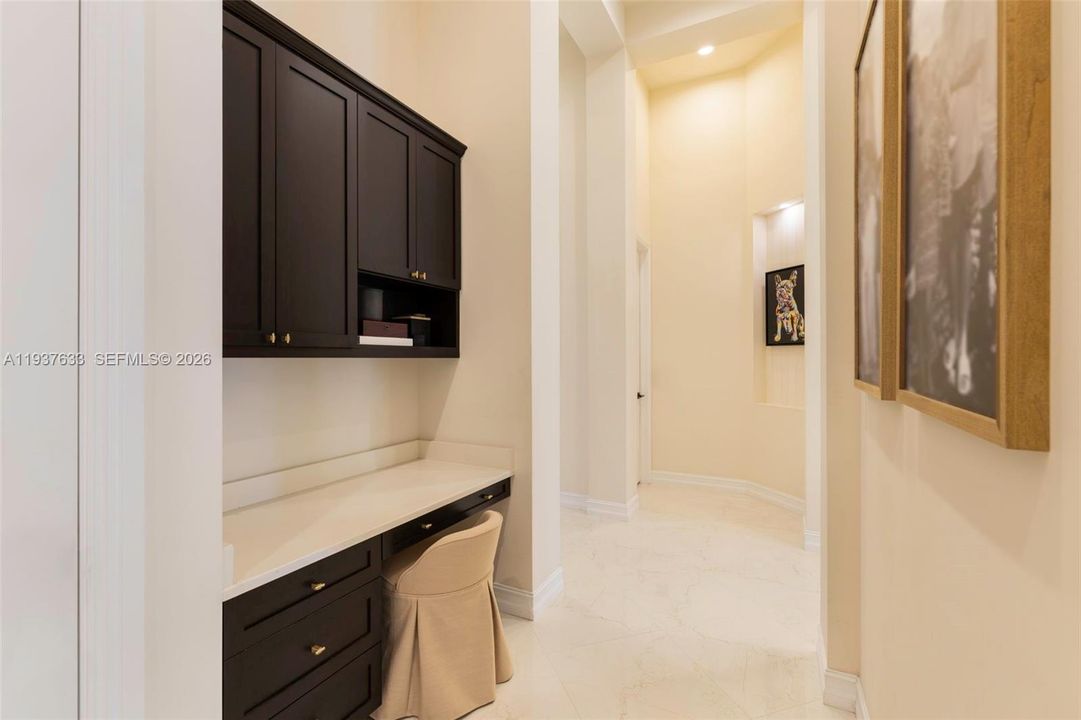 En Venta: $3,500,000 (4 camas, 4 baños, 4484 Pies cuadrados)