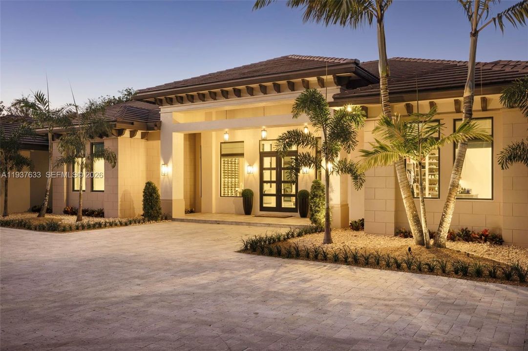 En Venta: $3,500,000 (4 camas, 4 baños, 4484 Pies cuadrados)